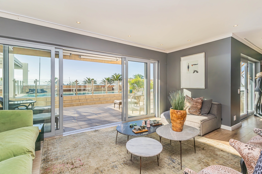 To Let 4 Bedroom Property for Rent in Mouille Point Western Cape